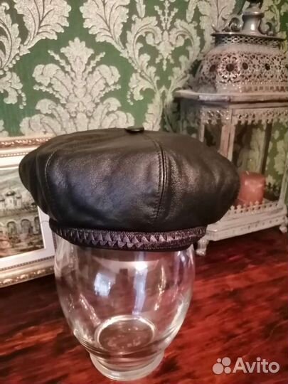 Берет женский натуральная кожа р-р56