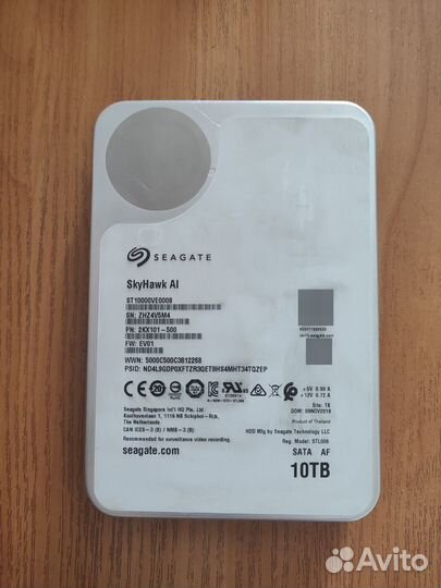 Продам жесткий диск на 10тб