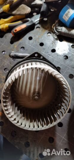 Моторчик отопителя Mitsubishi Lancer 9