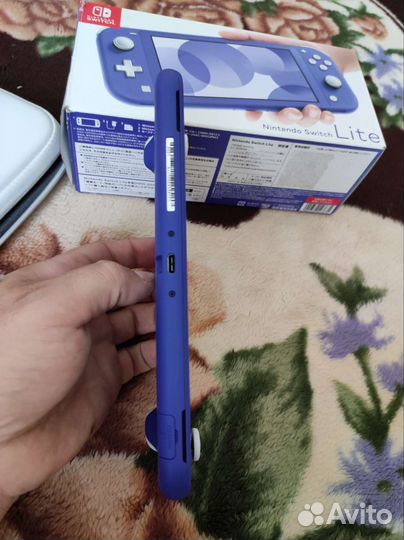 Нинтендо свитч lite