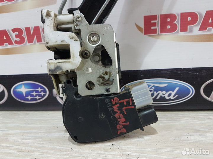 Замок двери передний левый Honda Stepwgn RF7 K20A