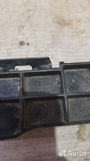 Кронштейн бампера задний левый Toyota Land Cruiser