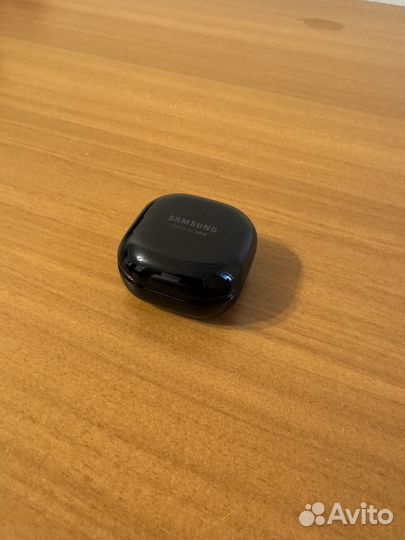 Беспроводные наушники samsung galaxy buds life