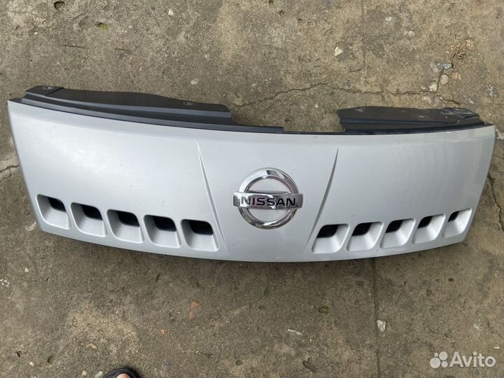 Решетка радиатора на Nissan serena