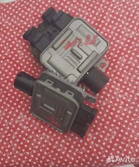 Блок управления вентилятором Volvo