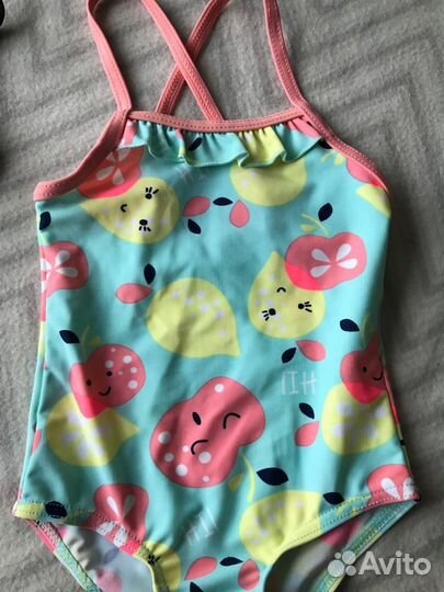 Купальник и шапочка для плавания