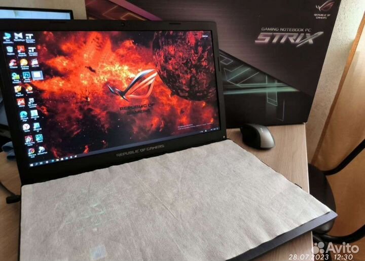Asus rog strix