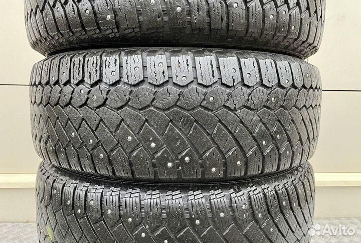 Continental ContiIceContact 4x4 215/65 R16