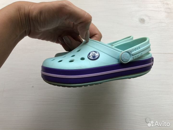 Сандалии crocs c8