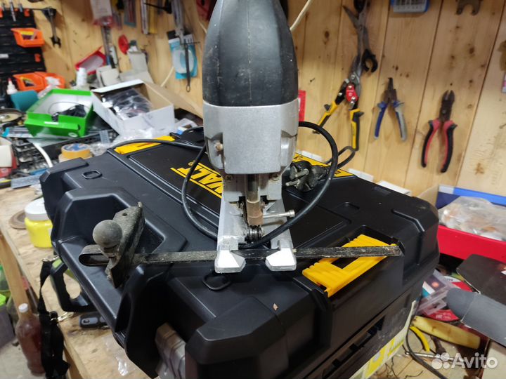 Электро лобзик интерскол