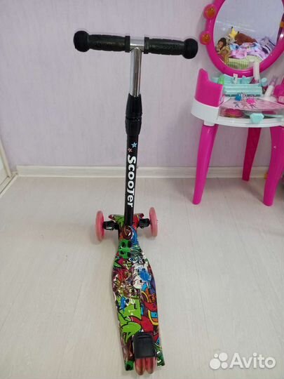 Самокат детский трехколесный
