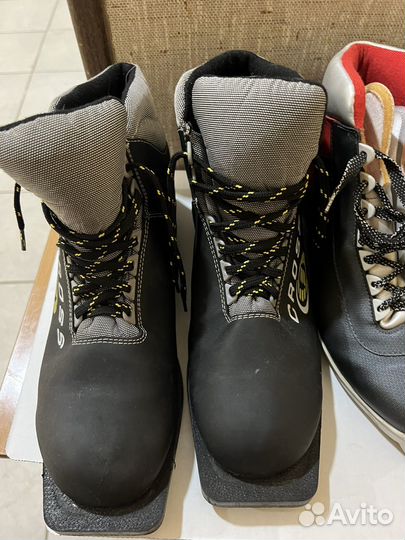 Ботинки лыжные