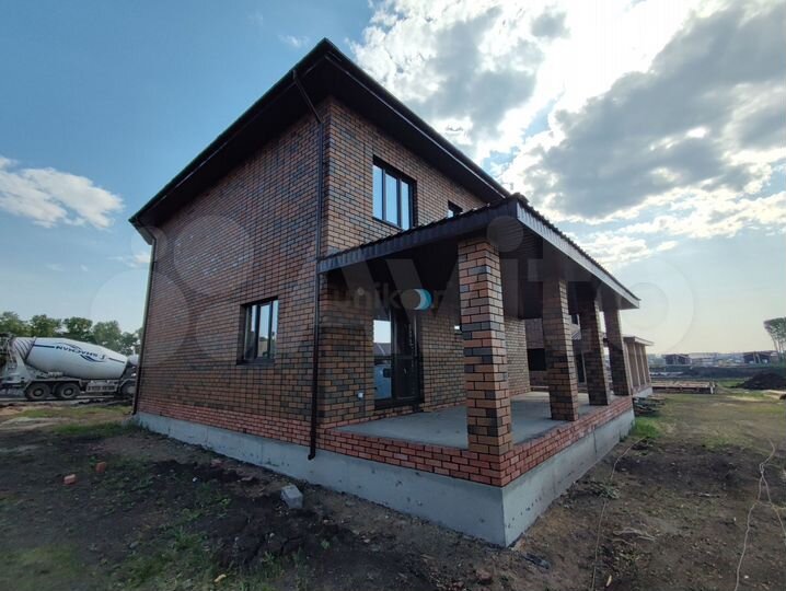 Дом 170 м² на участке 6 сот.