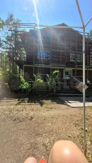 Дом 300 м² на участке 20 сот.