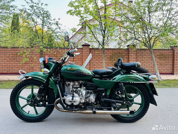 Мотоцикл Урал с коляской имз-8 Турист СССР