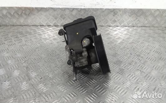 Насос гу дизельный BMW 3 E46 (8DN19BT01)