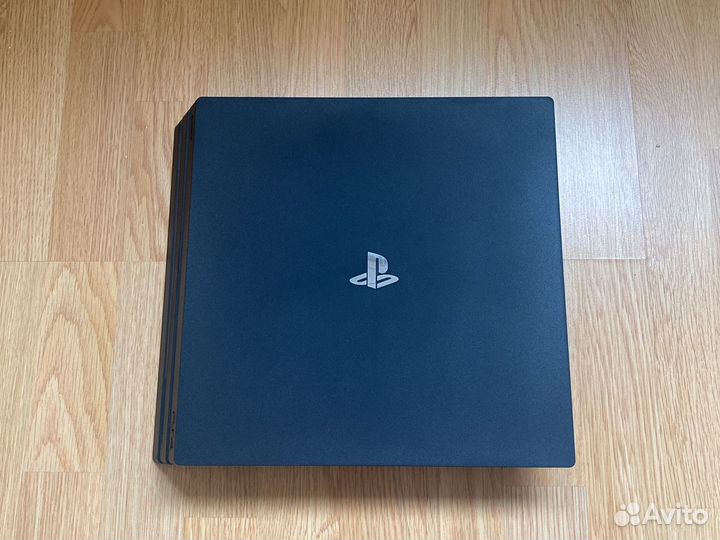Как новая Sony PlayStation 4 PS4 PRO 1 Tb + игры