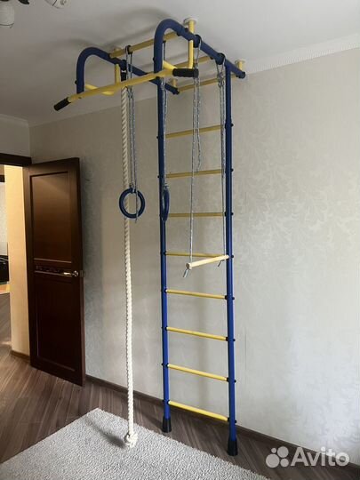 Шведская стенка с турником бу