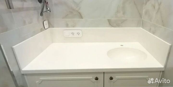 Столешница из искусственного камня в ванную