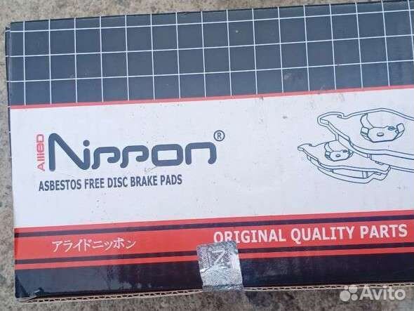 Передние тормозные колодки toyota