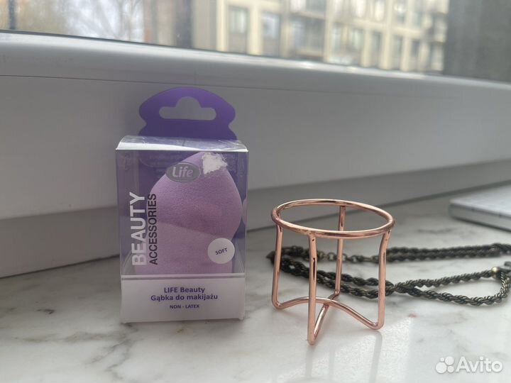 Бьюти-блендер спонж для макияжа подставка