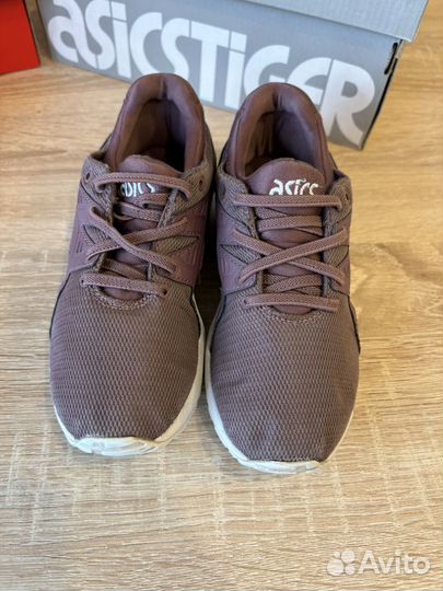 Кроссовки asics 27