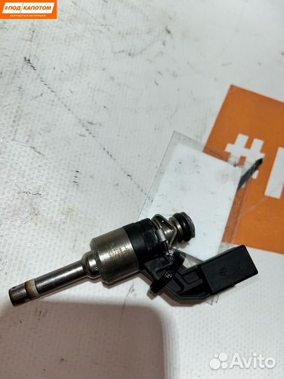 Форсунка топливная Volkswagen Golf 6 2011