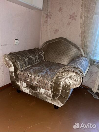 Диван и кресло