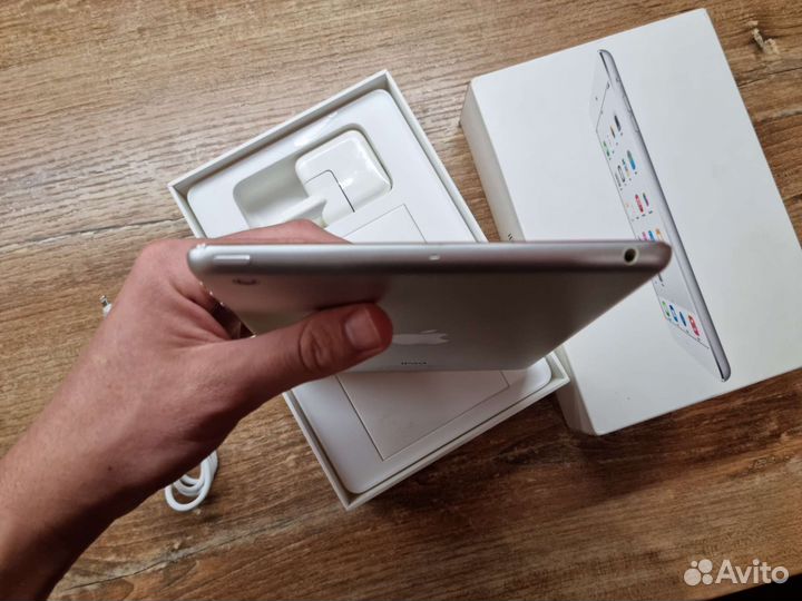 iPad mini 2 32gb silver а полной комплектации