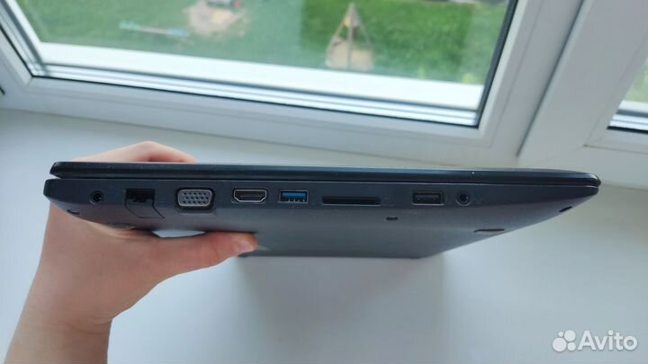 Ноутбук asus F553M