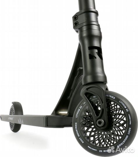Самокат root industries Lithium Lotus SE Sta1124