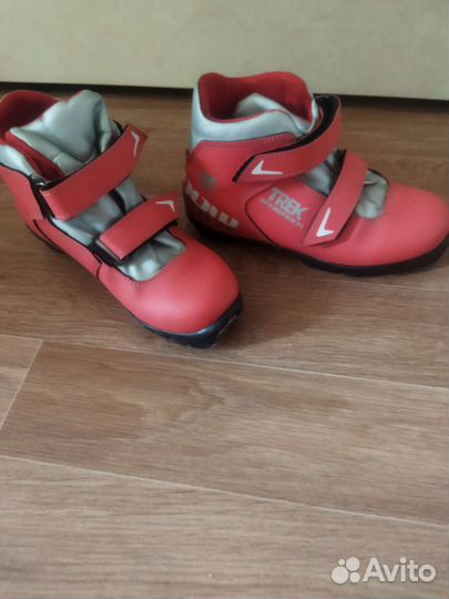 Лыжные ботинки trek 37р