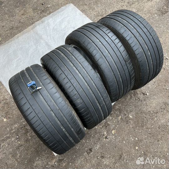 Michelin Pilot Sport 4 245/40 R18