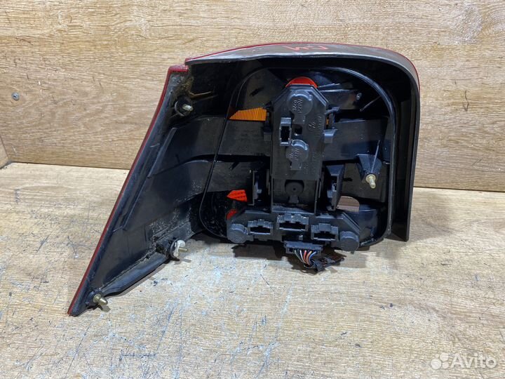 Фонарь задний правый Volkswagen Golf 4 Арт. 111241