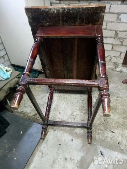 Стол. Старина