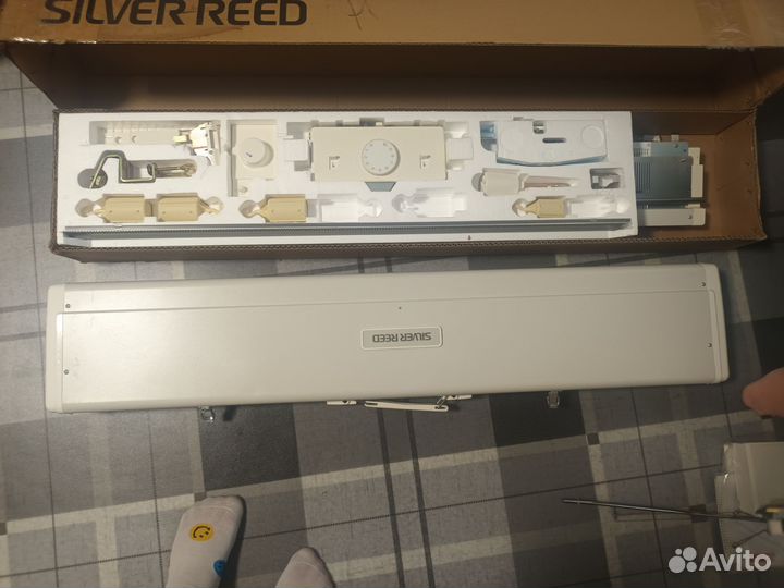 Вязальная машина Silver Reed