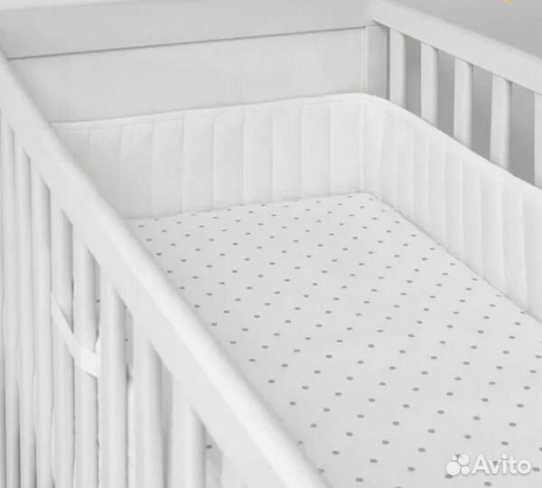Мягкий бортик для детской кроватки