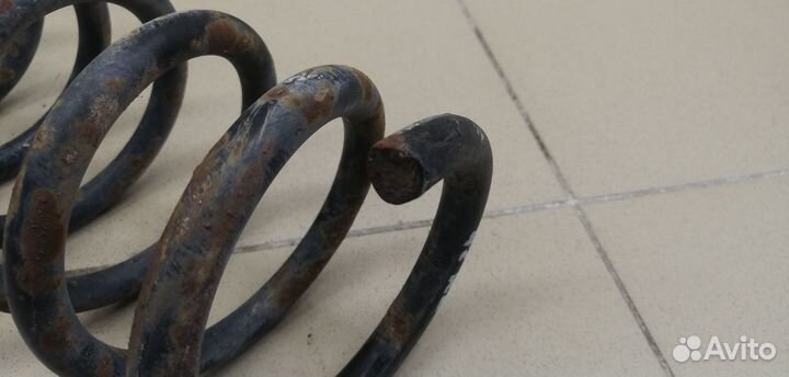 Пружина задняя 100 C4 1991-1994