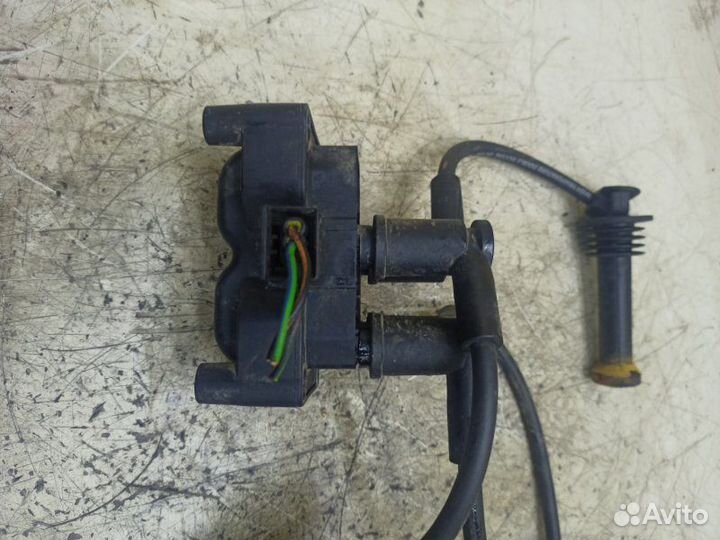 Катушка зажигания Ford Fiesta fxjb 2005