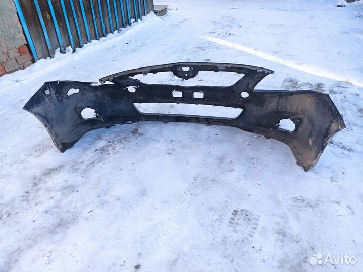 Передний бампер Тойота Королла