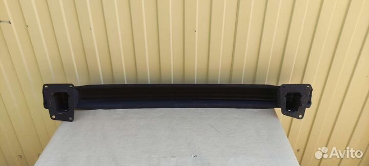 Усилитель заднего бампера Фольксваген Пассат B6