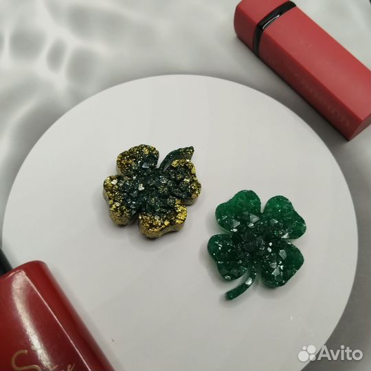 Брошь ручной работы