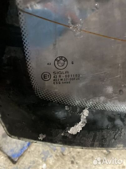 Стекло заднее BMW e34