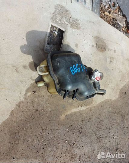 Расширительный бачок Хонда cr v3