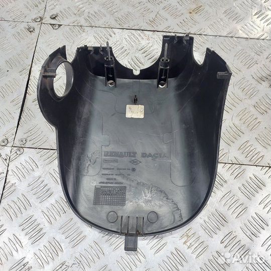 Кожух рулевой колонки Renault Logan K7J 2006