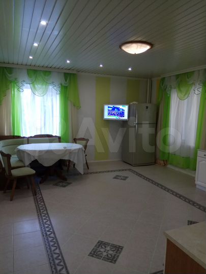 Комната 25 м² в 4-к., 2/3 эт.
