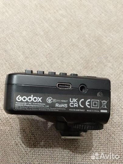 Радиосинхронизатор вспышек Godox X2T для Canon