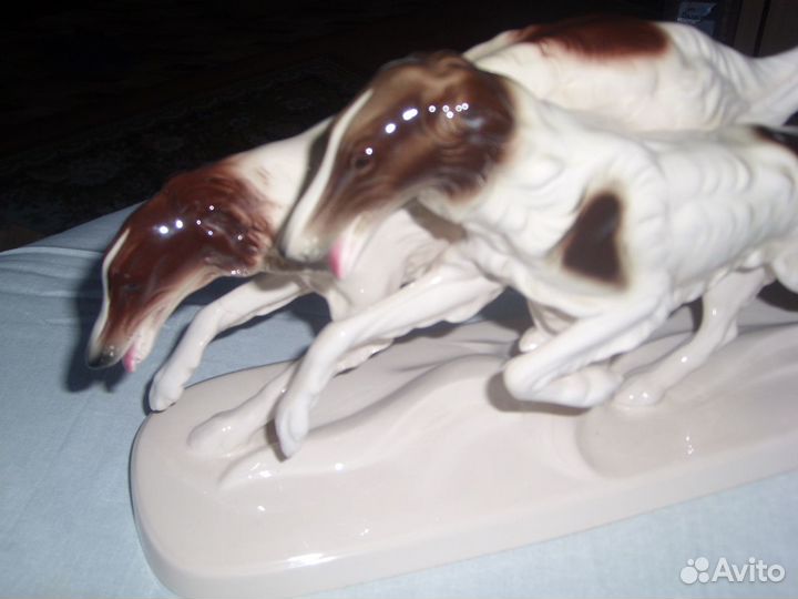 Статуэтка собаки германия