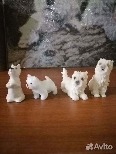 Миниатюрные статуэтки вест-хайленд-уайт-терьер