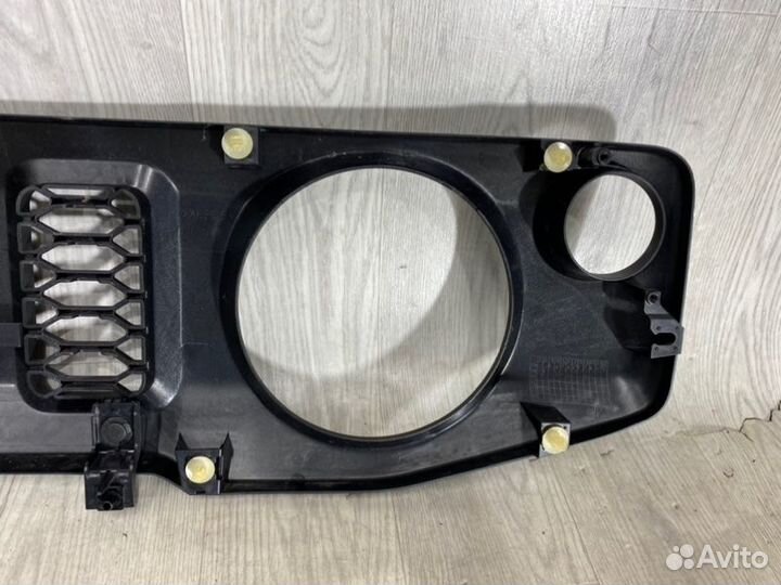 Решетка радиатора suzuki jimny